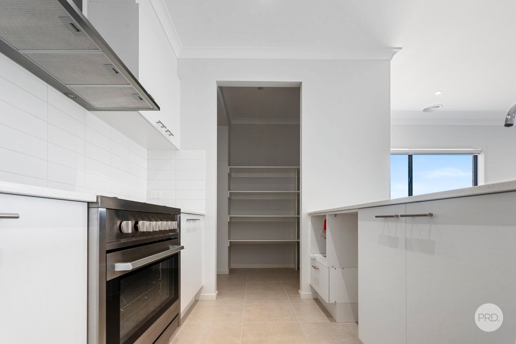11 Alfreda Place GOLDEN SQUARE 2