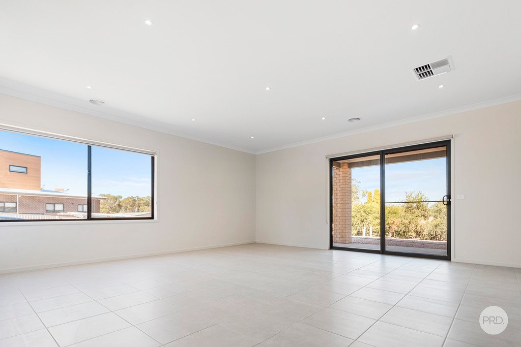 11 Alfreda Place GOLDEN SQUARE 3