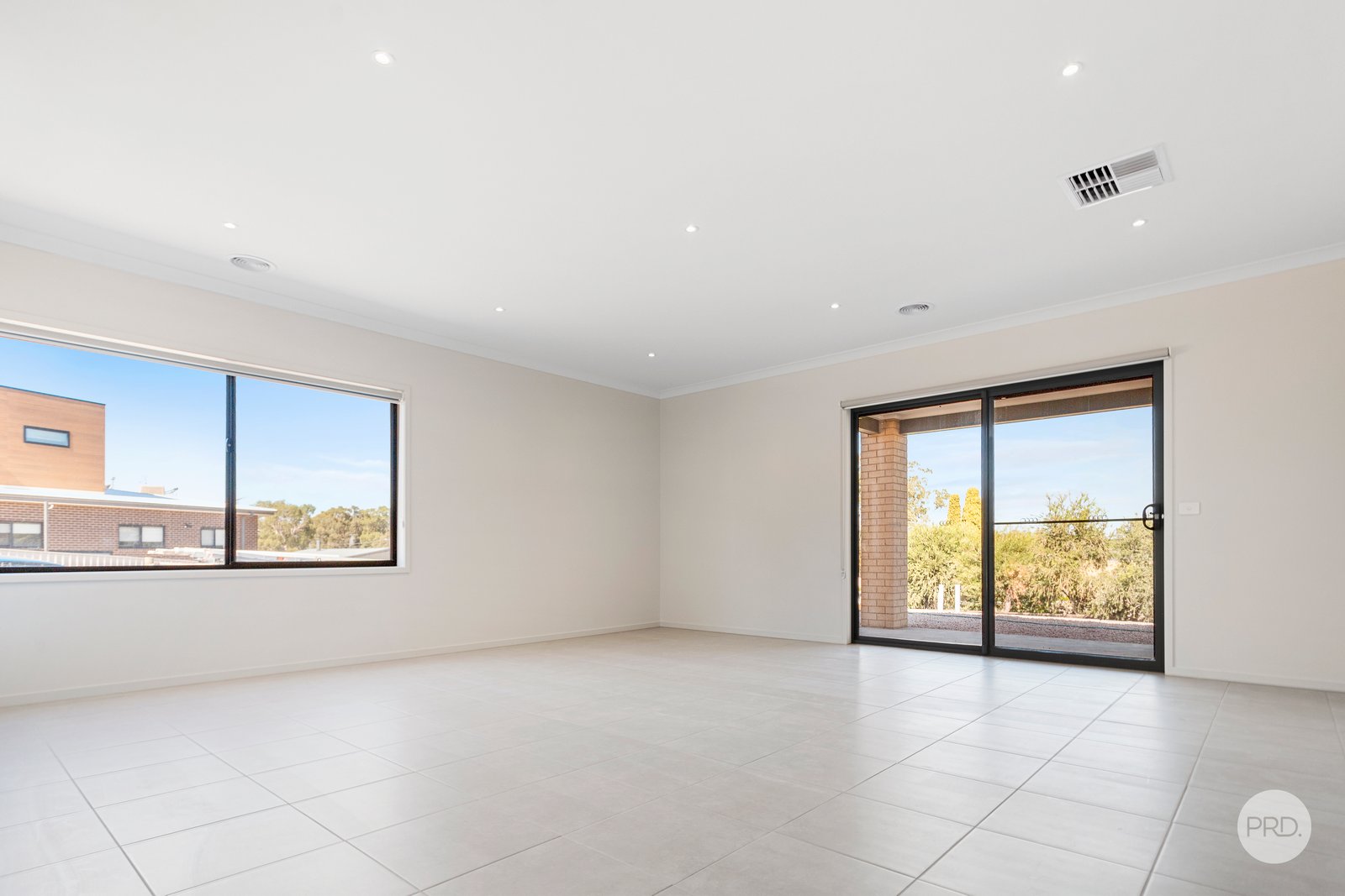 11 Alfreda Place GOLDEN SQUARE 4