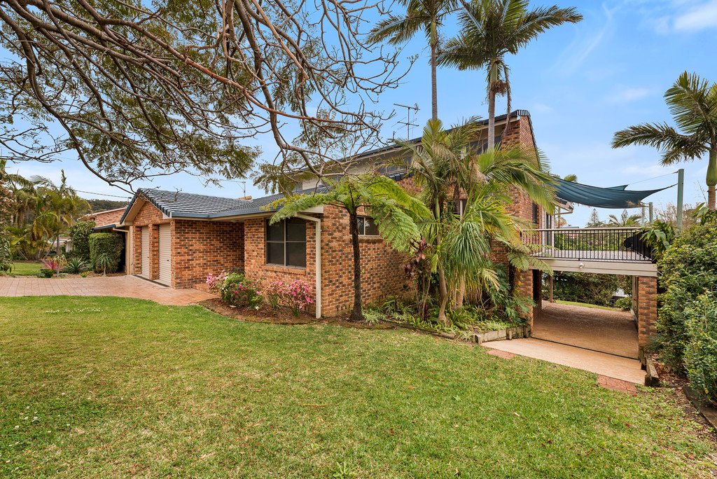 11 Alkina St  SAPPHIRE BEACH 2