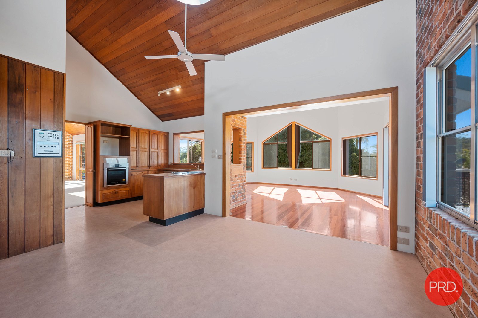 11 Alkina Street SAPPHIRE BEACH 9