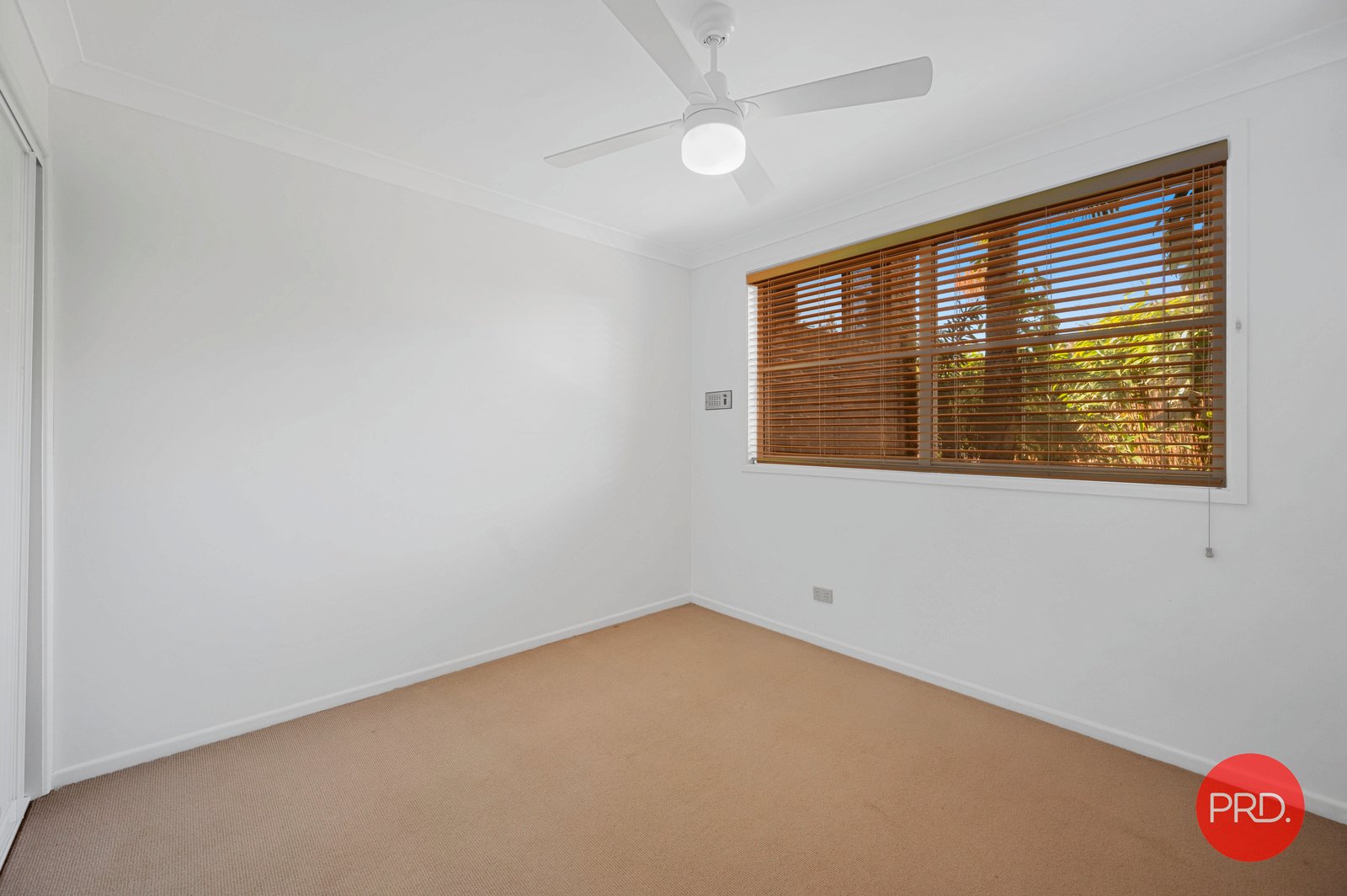 11 Alkina Street SAPPHIRE BEACH 25