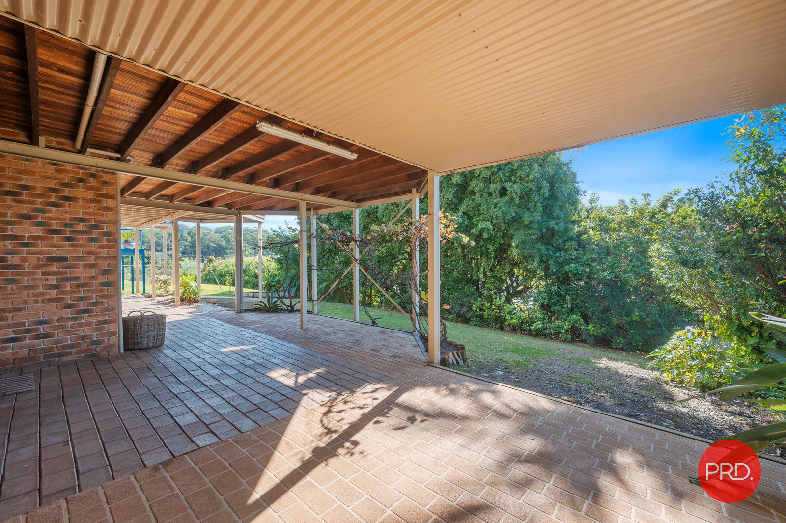 11 Alkina Street SAPPHIRE BEACH 27