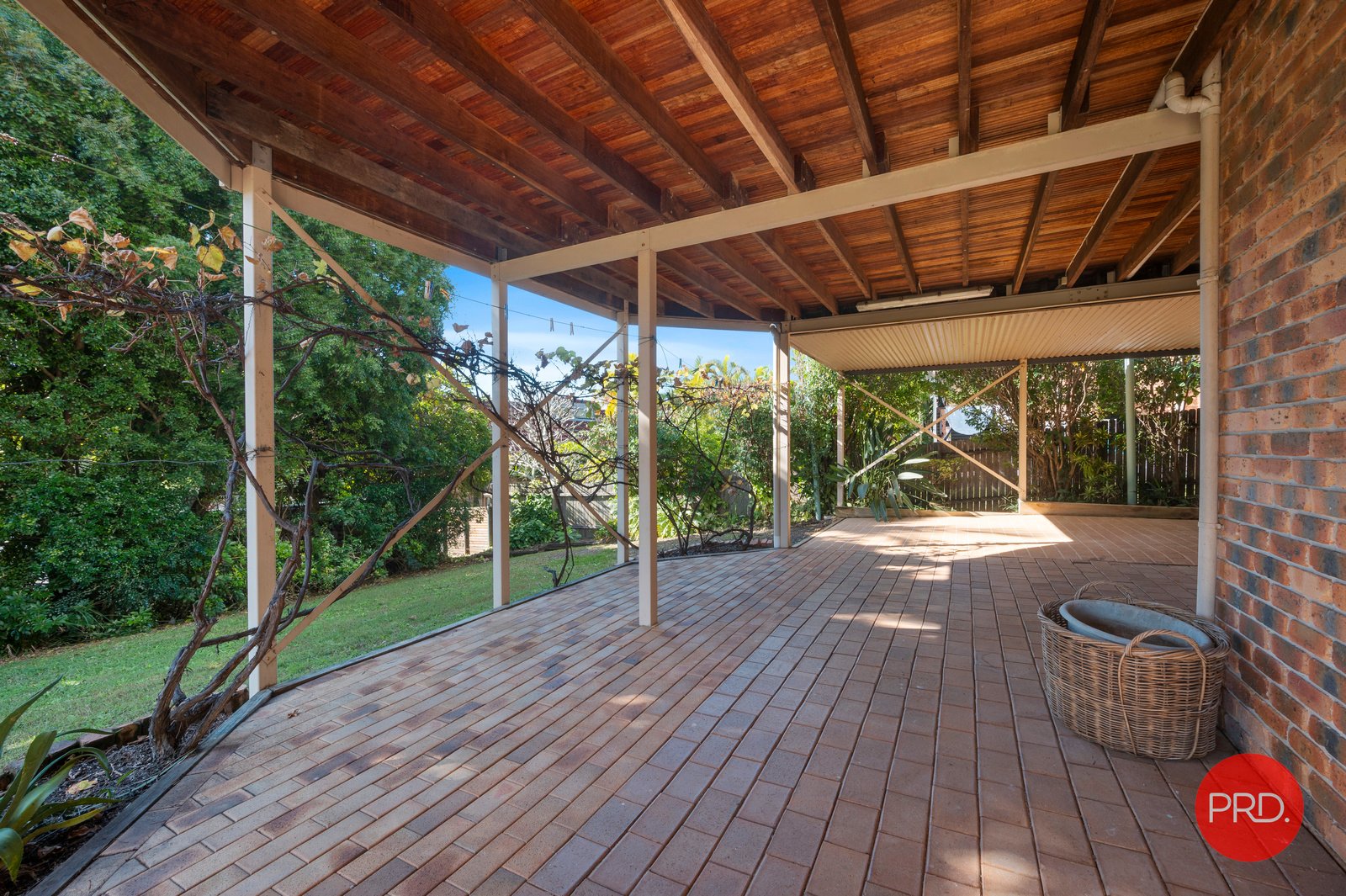 11 Alkina Street SAPPHIRE BEACH 28