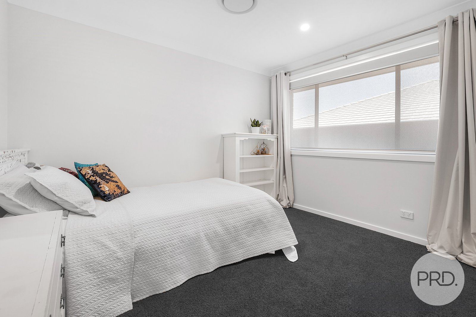 11 Angus Place TAMWORTH 17