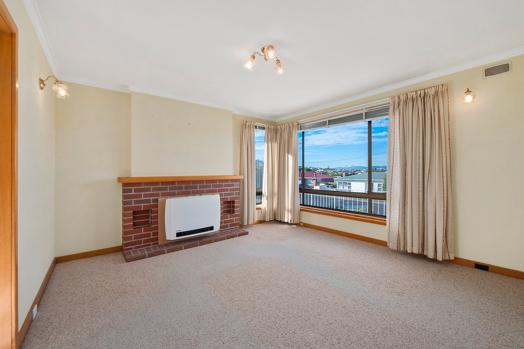 11 Anthony Place GLENORCHY 2