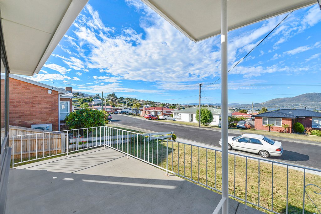 11 Anthony Place GLENORCHY 18