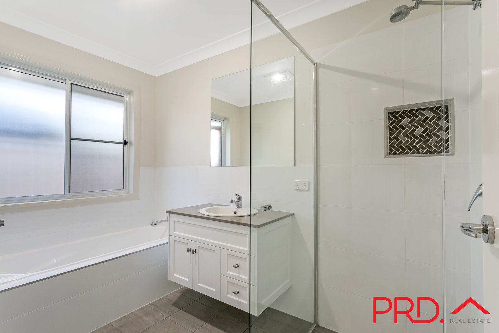 11 Appaloosa Place TAMWORTH 18