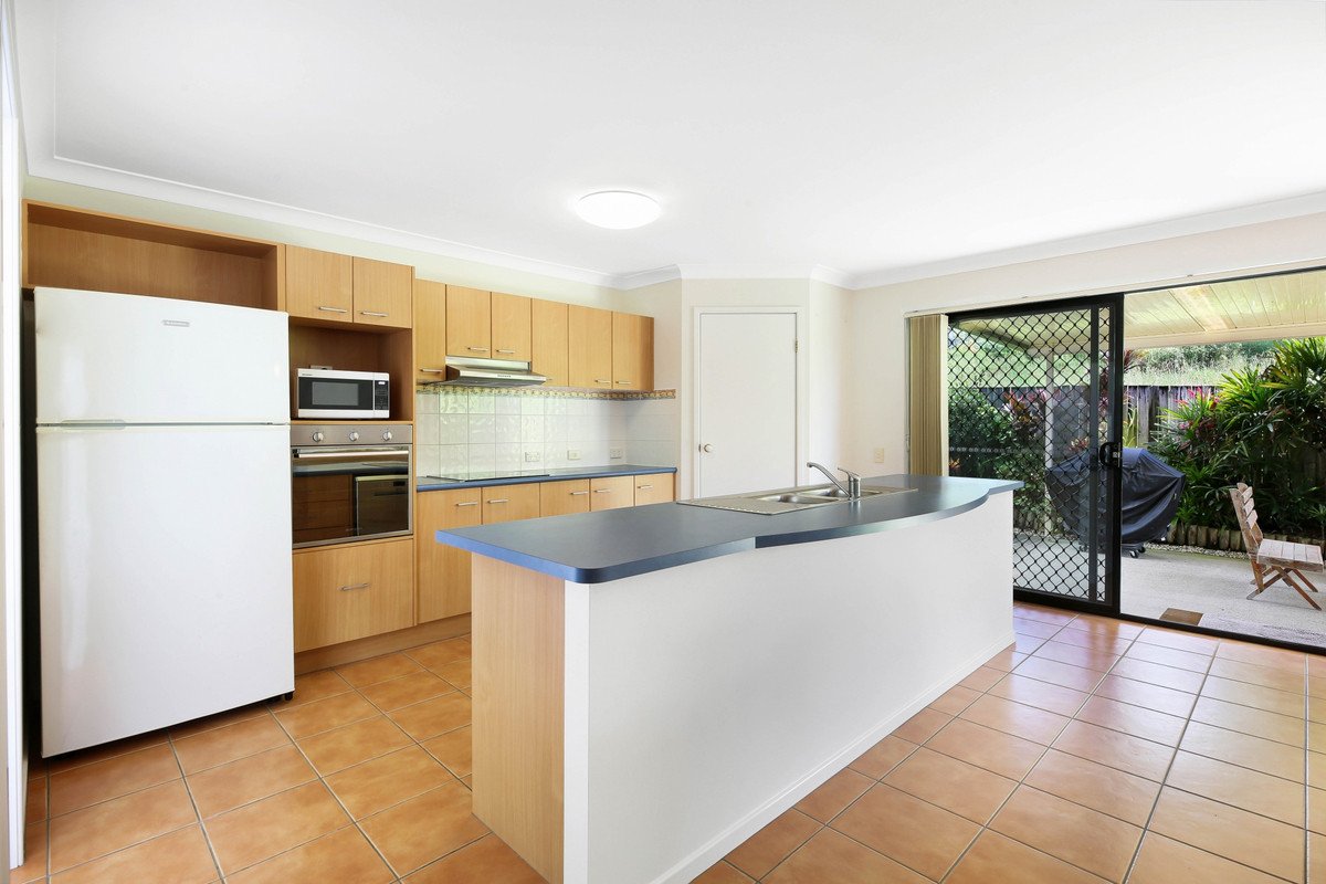 11 Arbury Hill Close Burleigh Heads 5