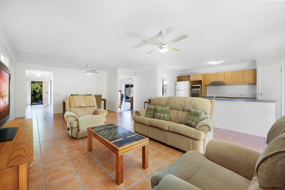 11 Arbury Hill Close Burleigh Heads 8