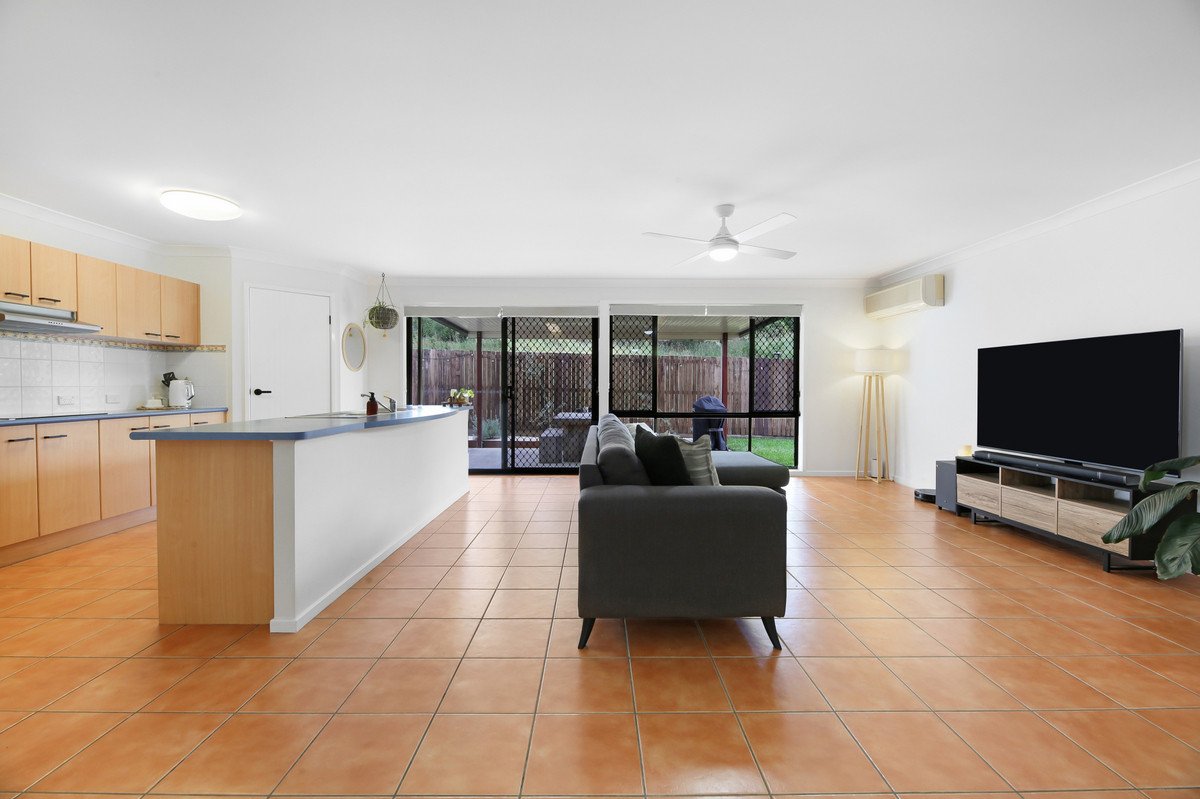 11 Arbury Hill Close Burleigh Heads 3