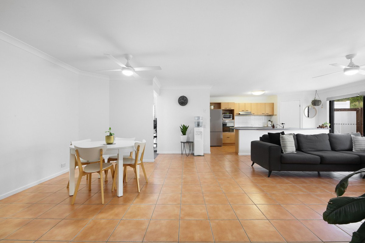 11 Arbury Hill Close Burleigh Heads 21