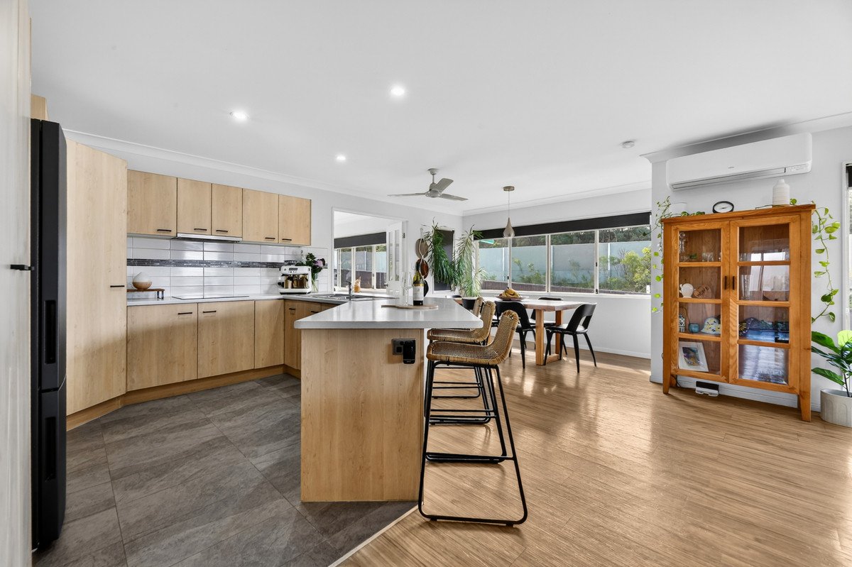 11 Ardisia Court Burleigh Heads 6