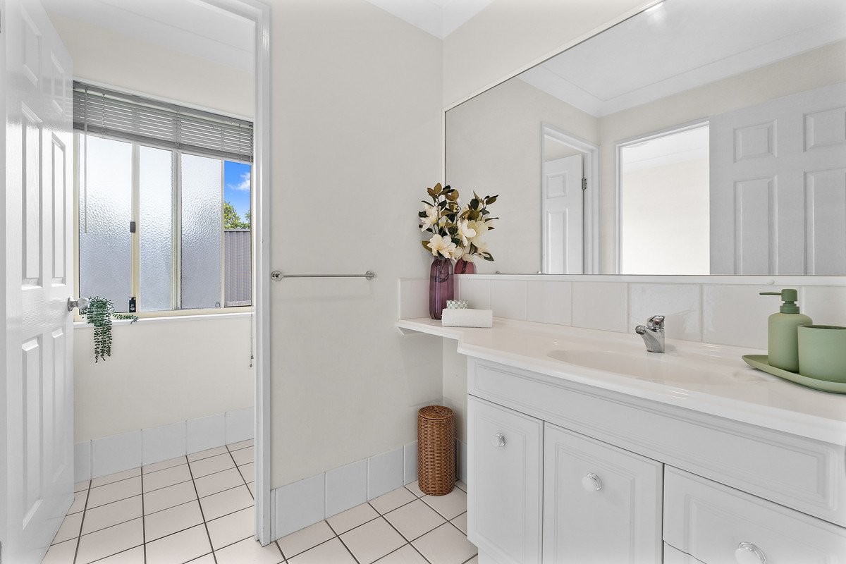 11 Ardisia Court Burleigh Heads 23
