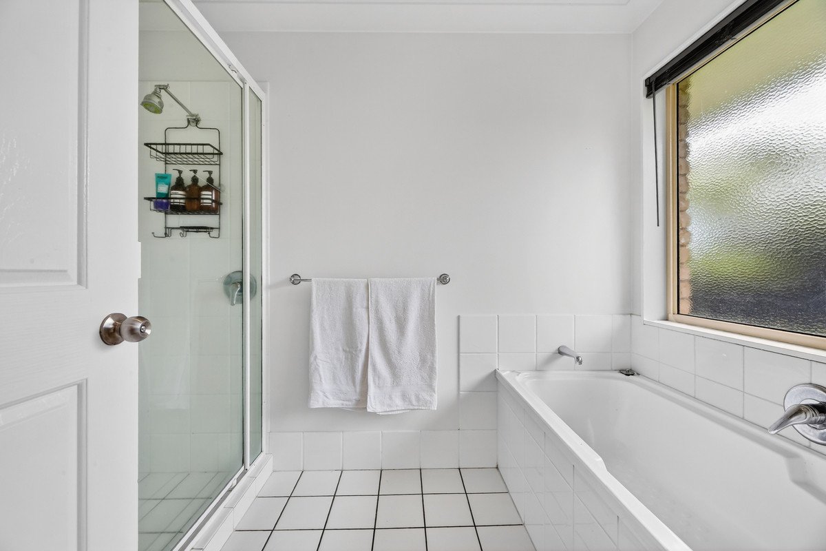 11 Ardisia Court Burleigh Heads 24