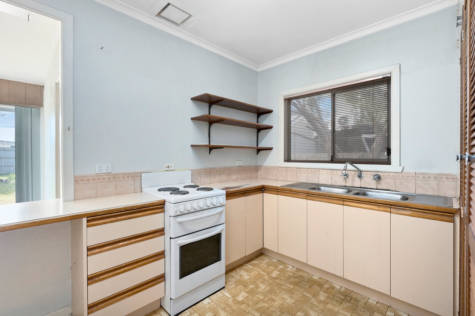 Gallery: 11 Armstrongs Road