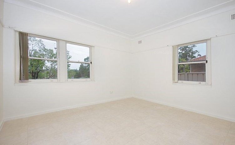 11 Arnold Street PEAKHURST 4