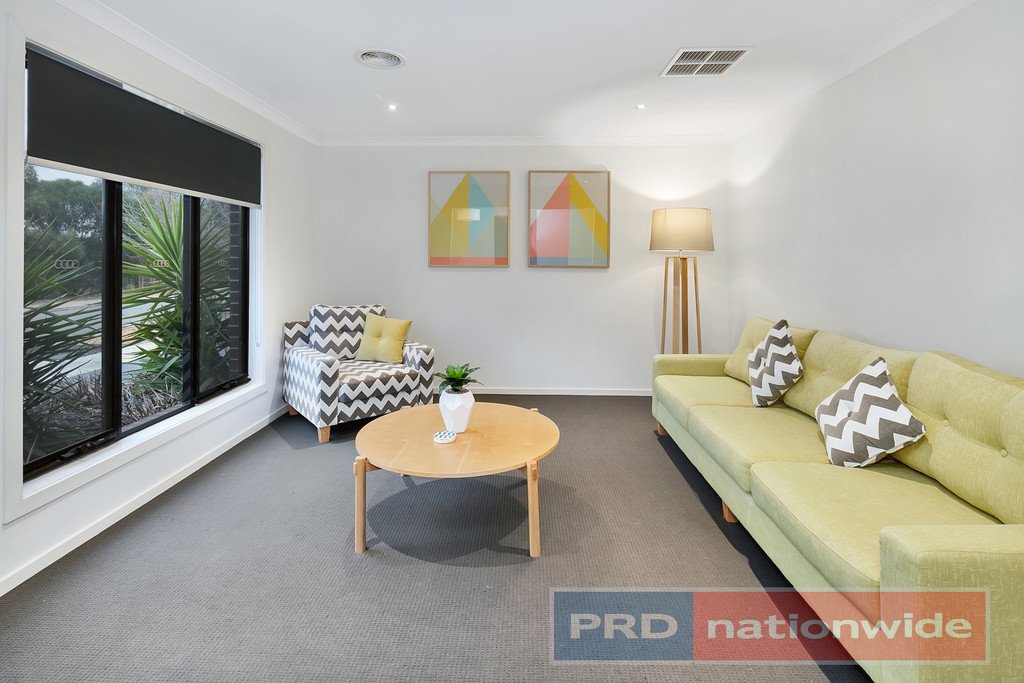 11 Arwon Crescent ALFREDTON 2