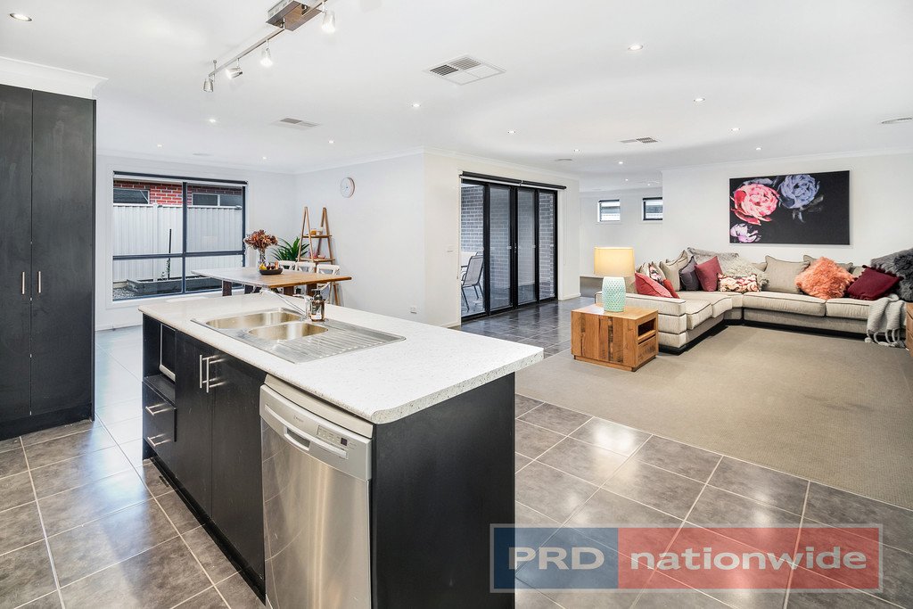 11 Arwon Crescent ALFREDTON 4
