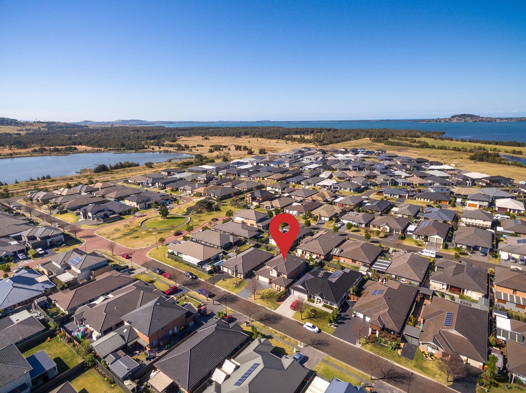 11 Athanlin Avenue HAYWARDS BAY 22