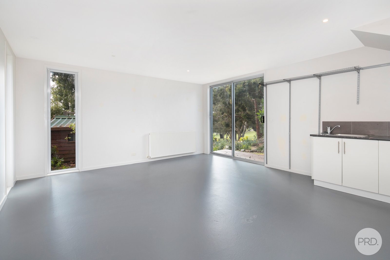 11 Augusta Drive CRESWICK 8