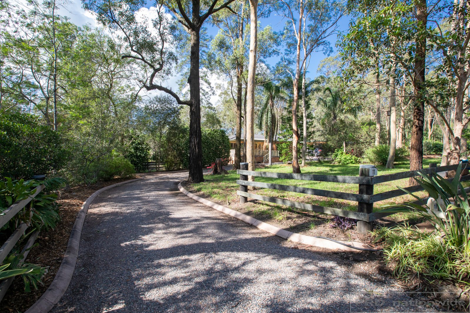 11 Avalon Drive THORNTON 5