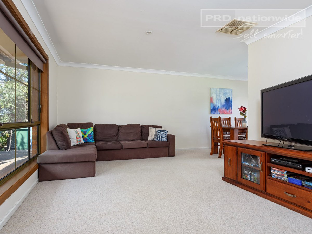11 Avocet Drive ESTELLA 4