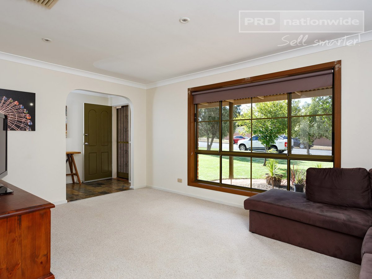 11 Avocet Drive ESTELLA 6