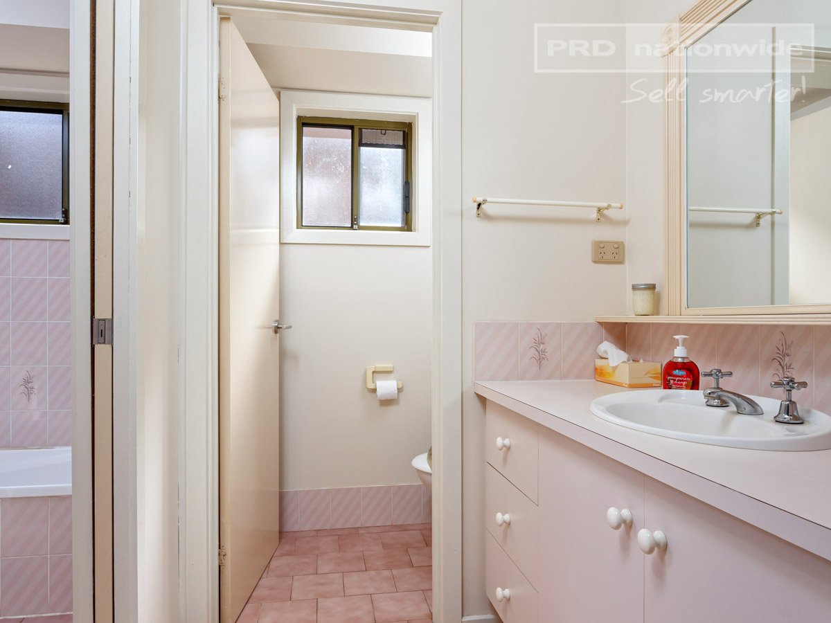 11 Avocet Drive ESTELLA 8