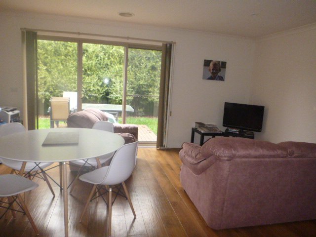11 Ayrvale Avenue LAKE GARDENS 3
