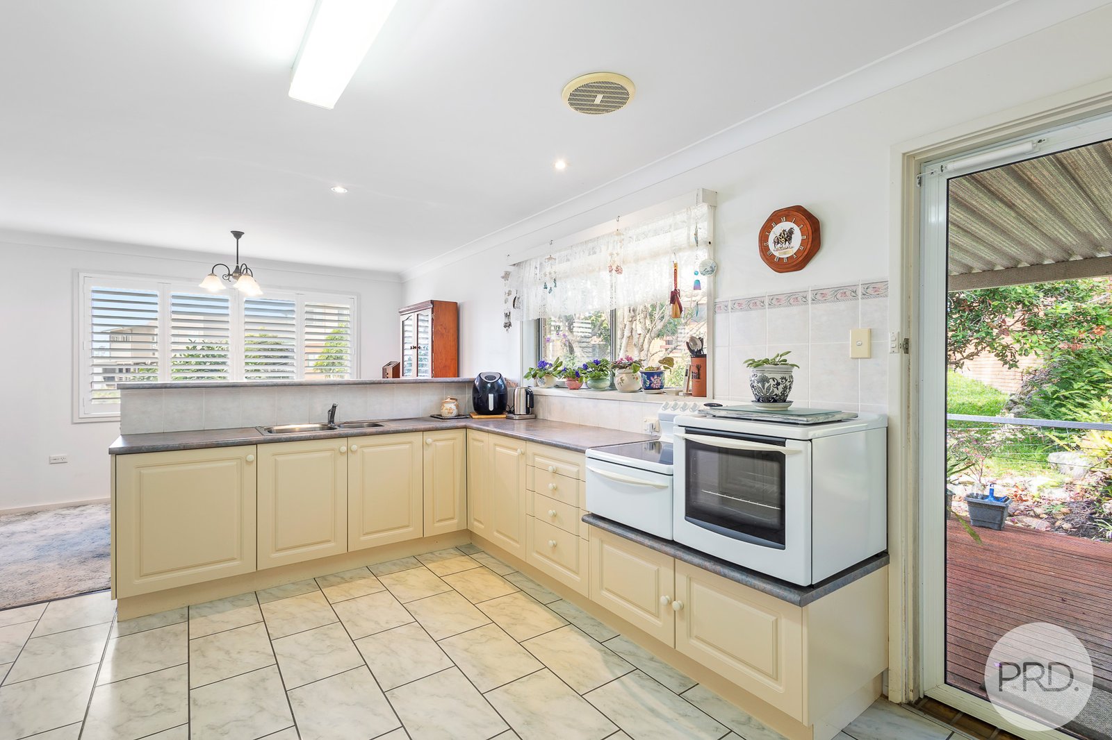 11 Bagnall Avenue SOLDIERS POINT 3