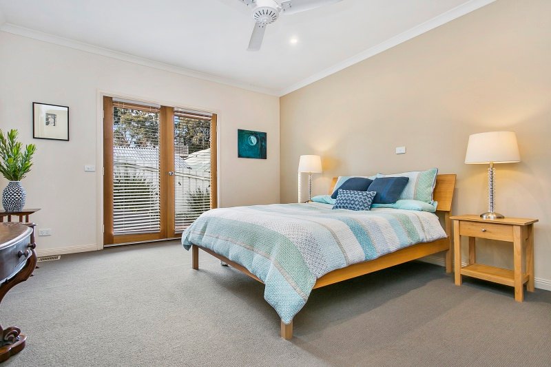 11 Balmoral Drive GOLDEN SQUARE 3