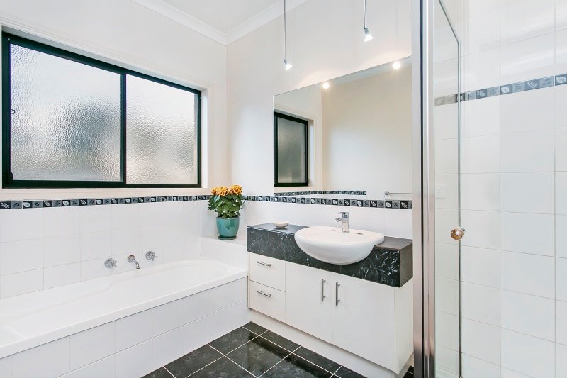 11 Balmoral Drive GOLDEN SQUARE 10