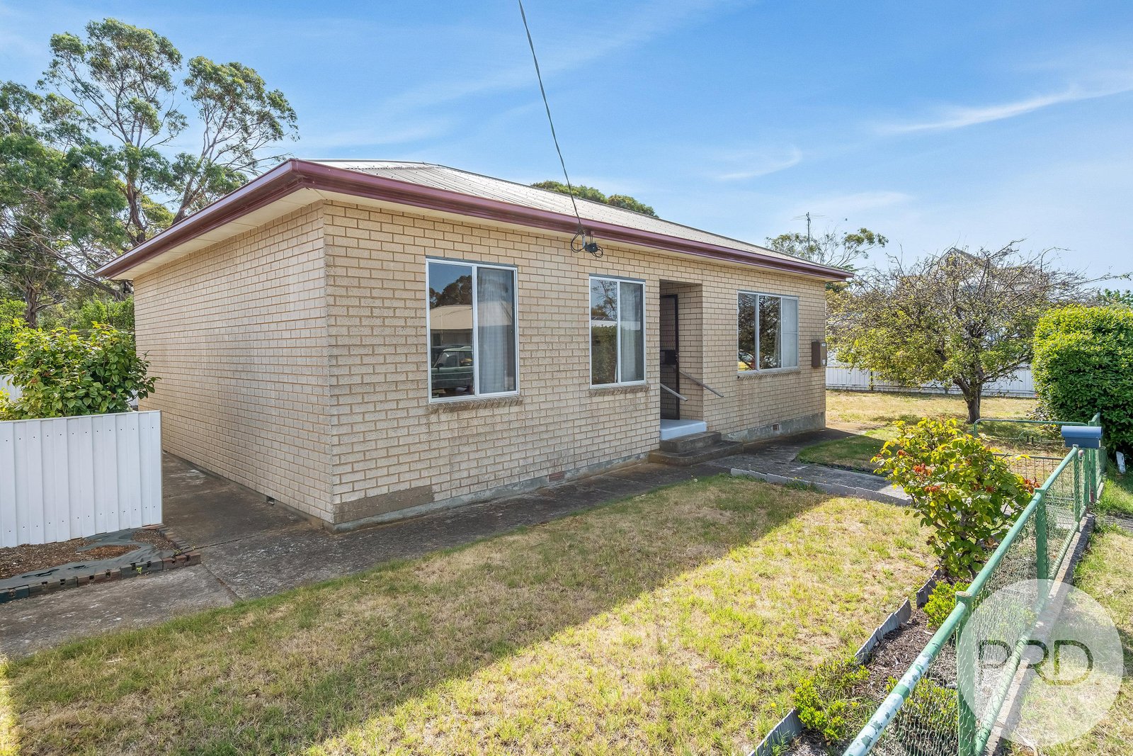 11 Bambra Street LAUDERDALE 6