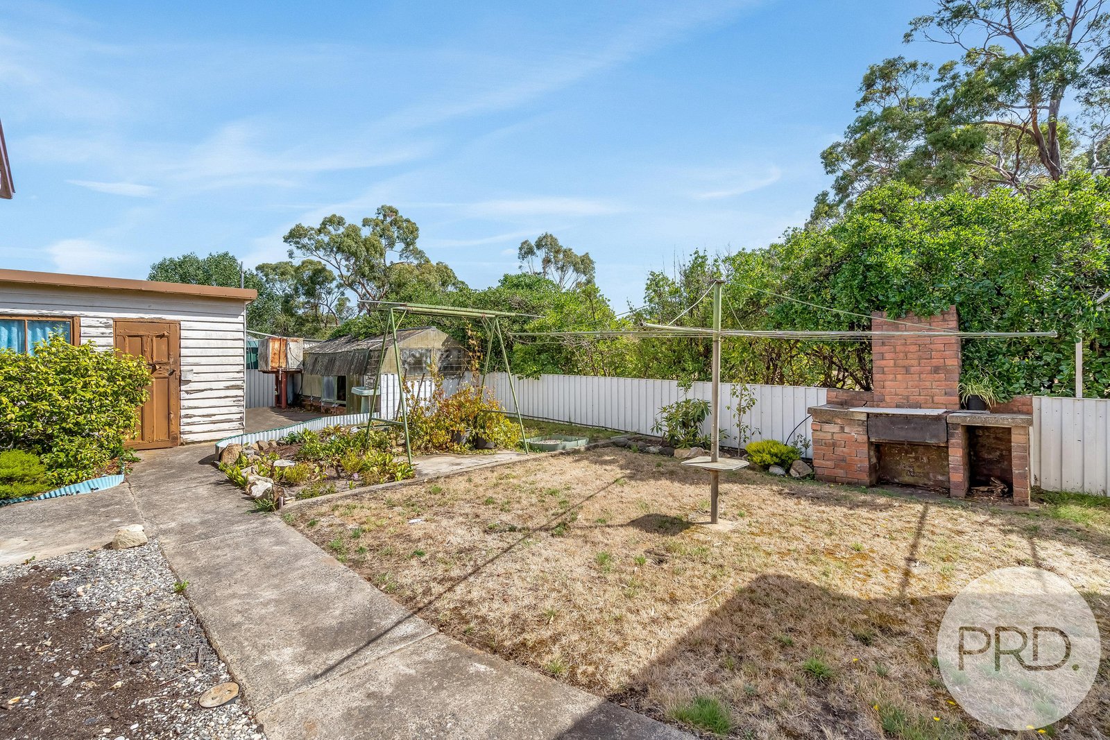 11 Bambra Street LAUDERDALE 24