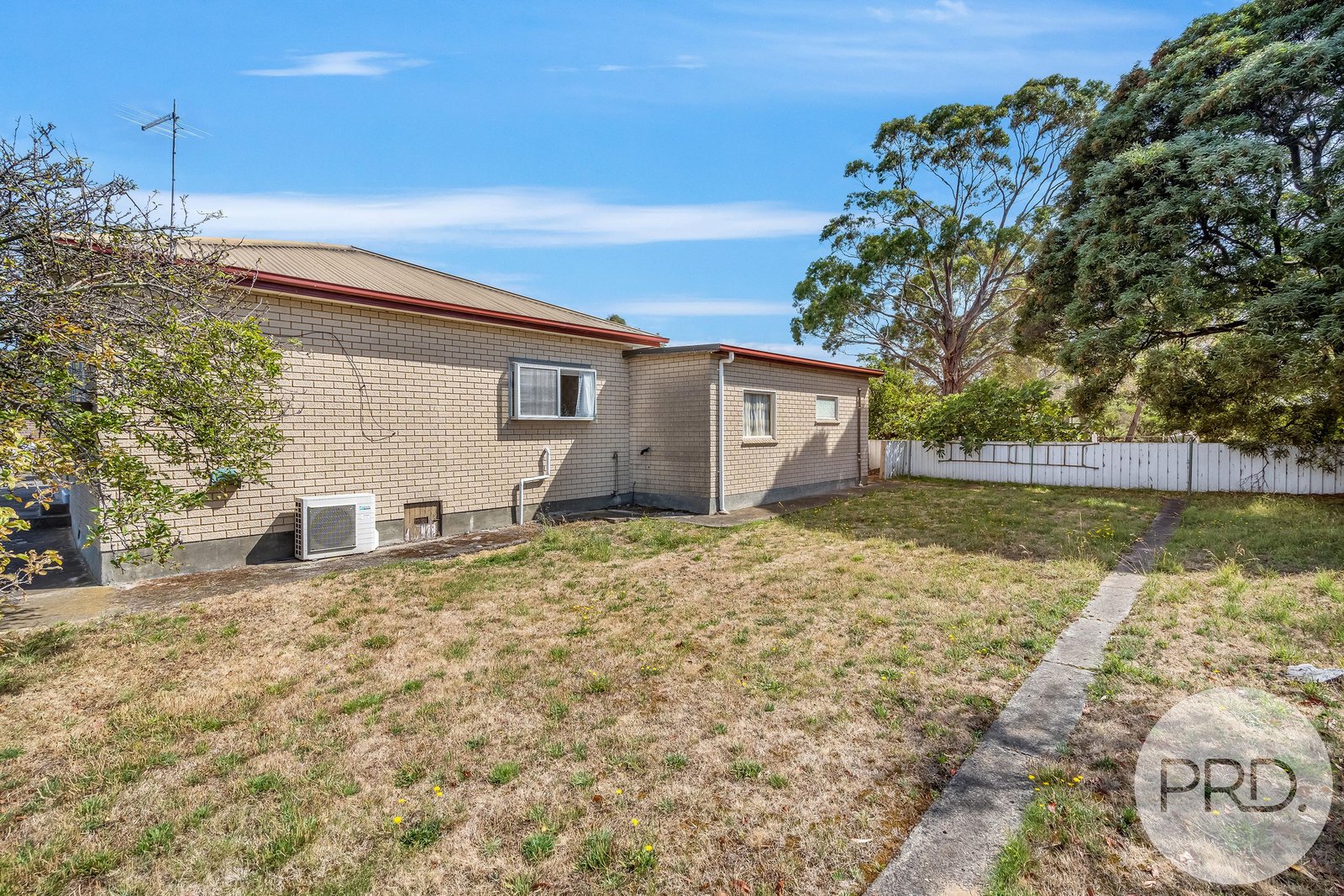 11 Bambra Street LAUDERDALE 25
