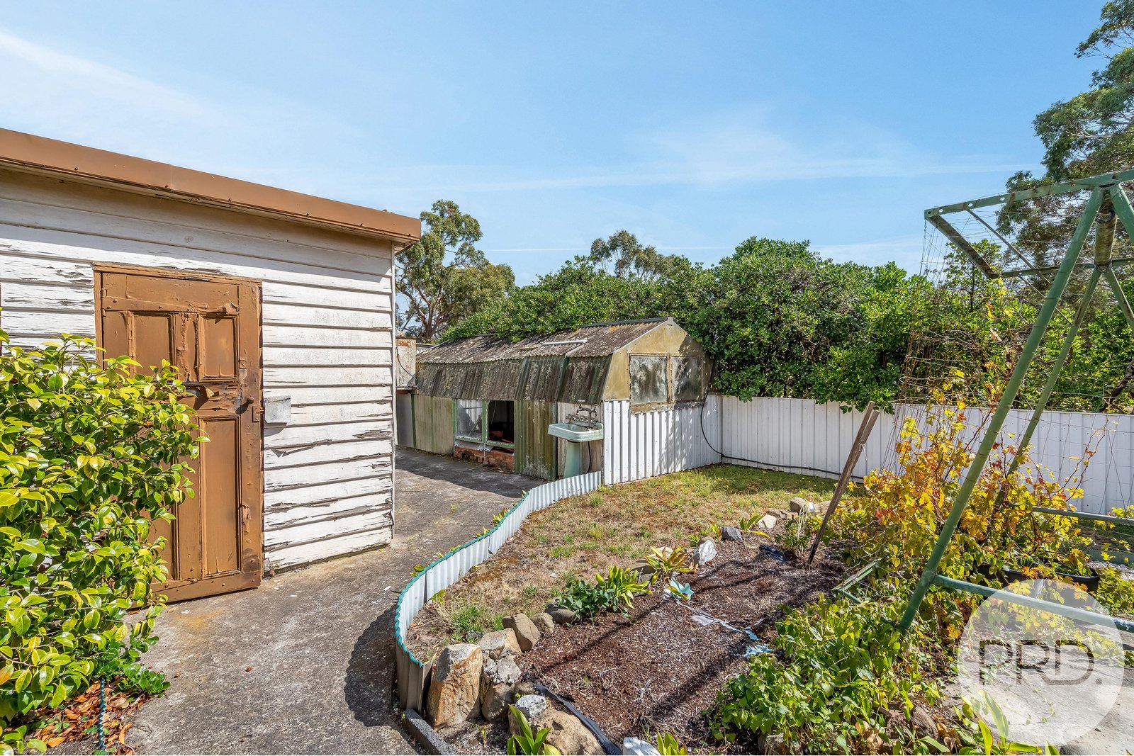 11 Bambra Street LAUDERDALE 26