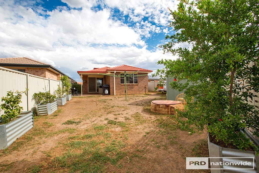 11 Banks Street TAMWORTH 10
