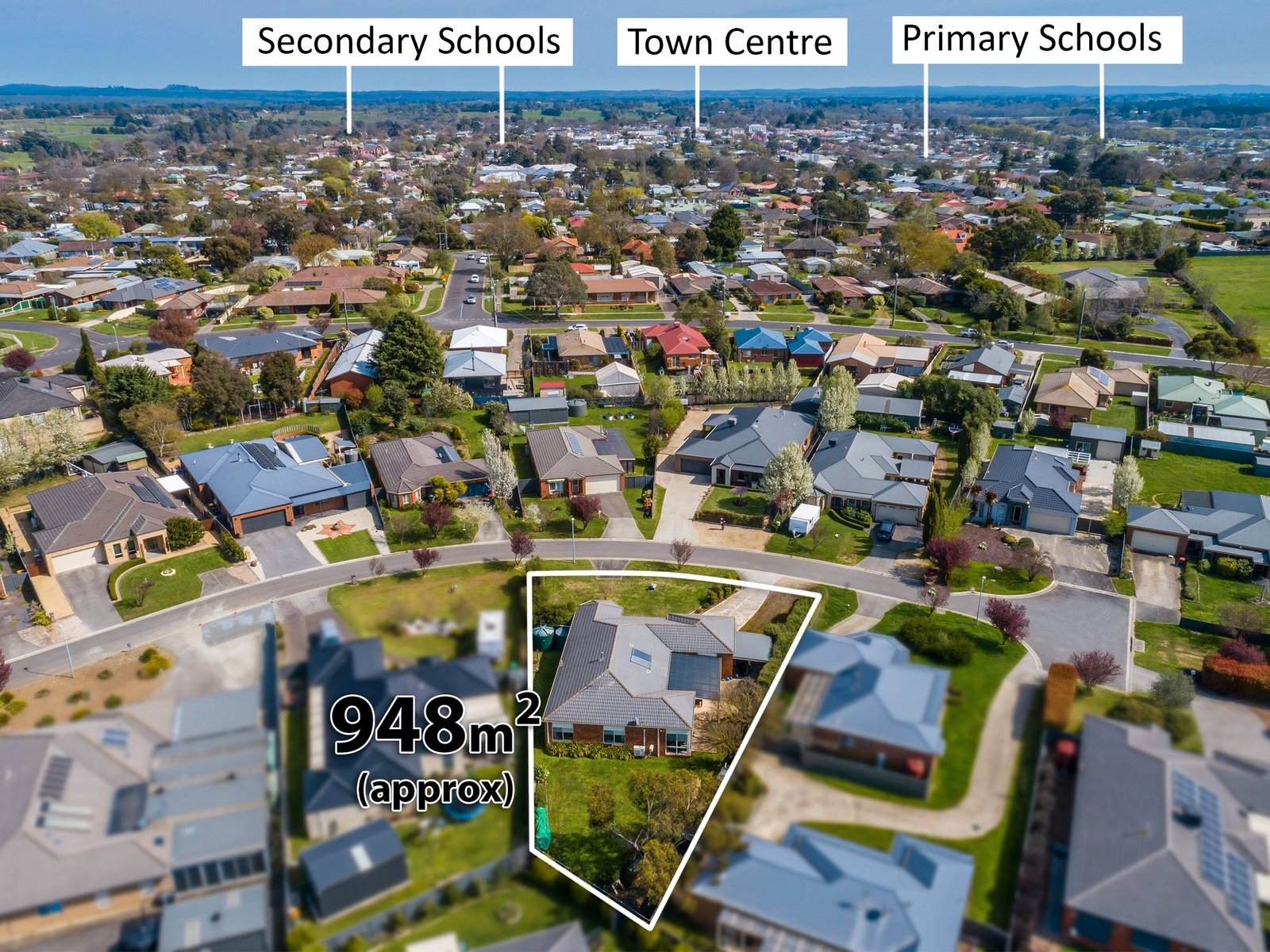 Real Estate and Property in 11 Banksia Crescent, Kyneton, VIC