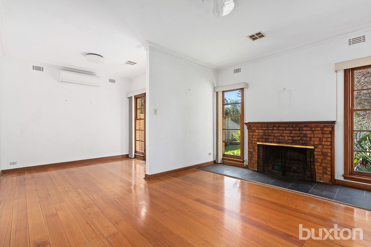 Gallery: 11 Barnet Street