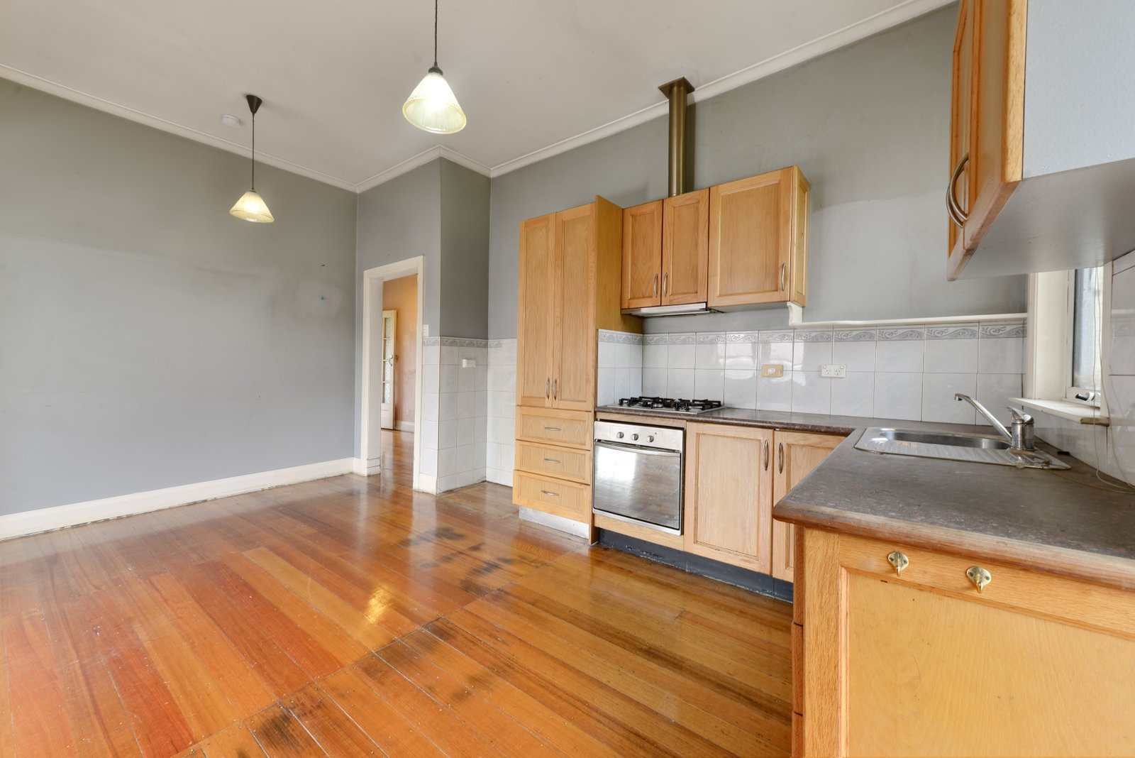 11 Barnett Avenue NEW NORFOLK 33