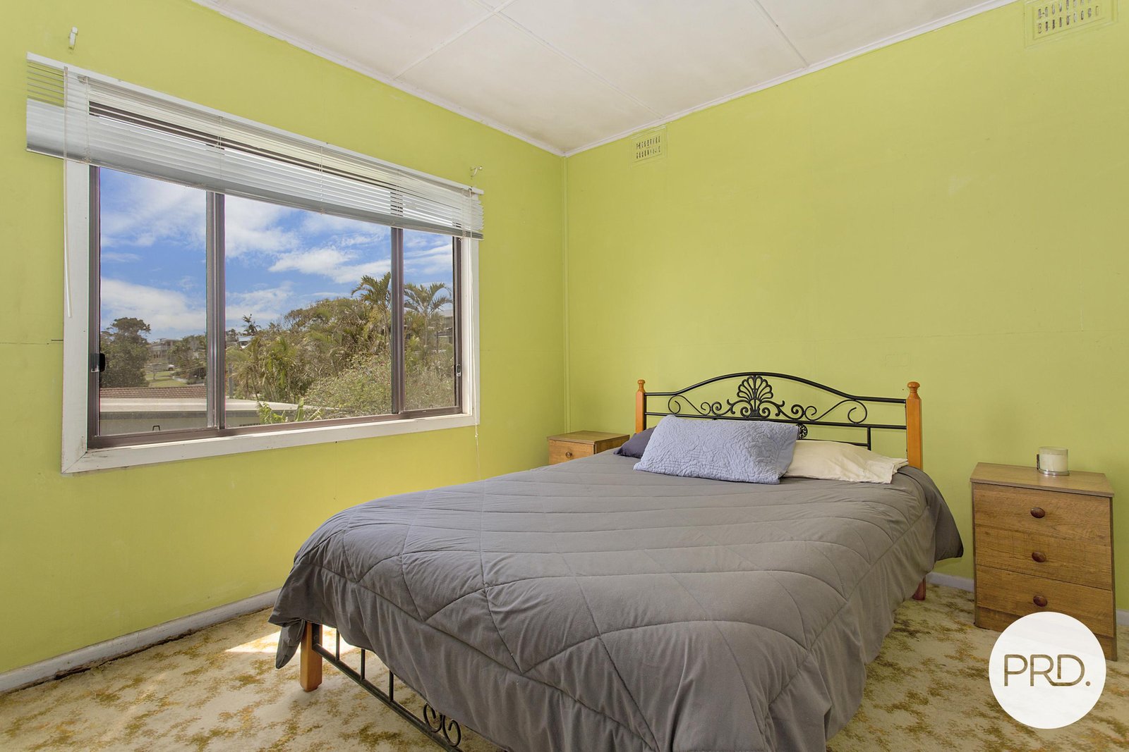 11 Bartlett Street BONNY HILLS 9