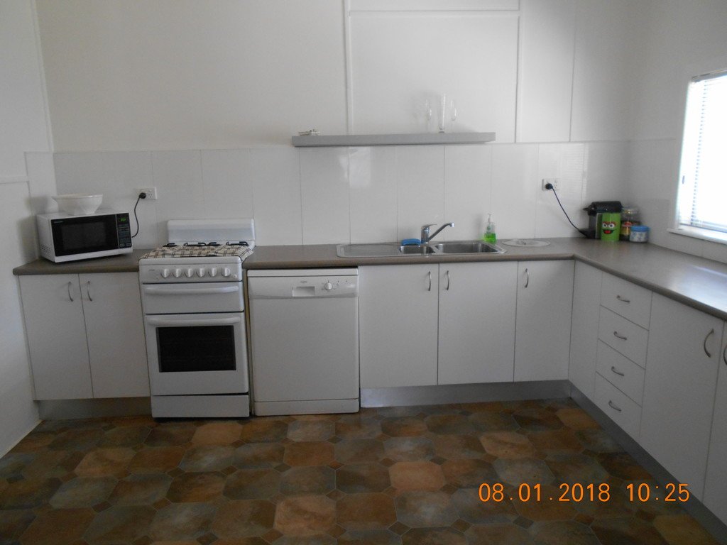 11 Bassett Street TUMUT 1