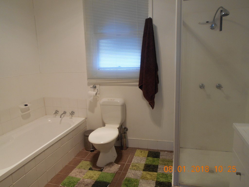 11 Bassett Street TUMUT 5