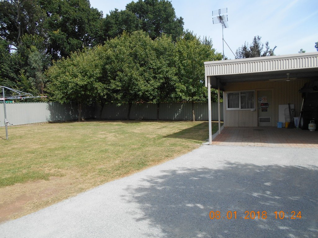 11 Bassett Street TUMUT 7