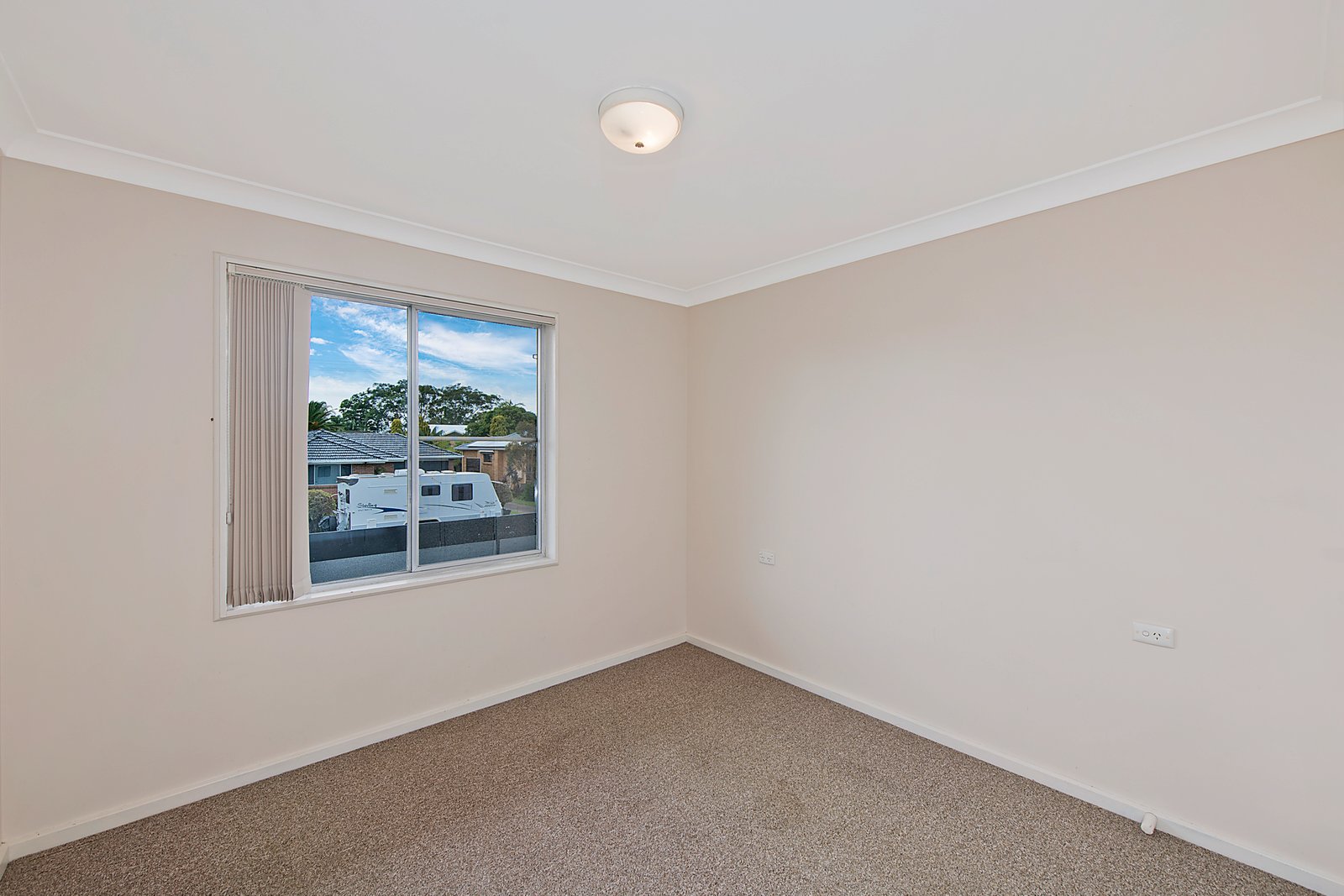 11 Bayside Avenue NORTH HAVEN 6