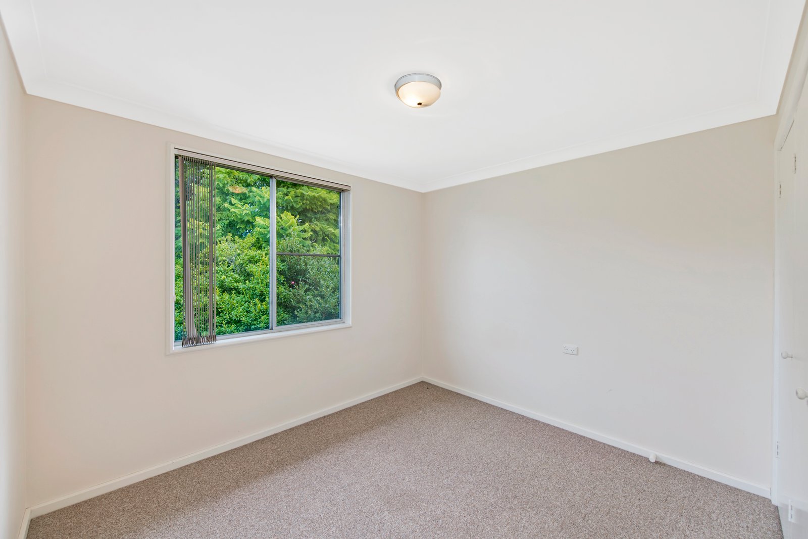 11 Bayside Avenue NORTH HAVEN 7