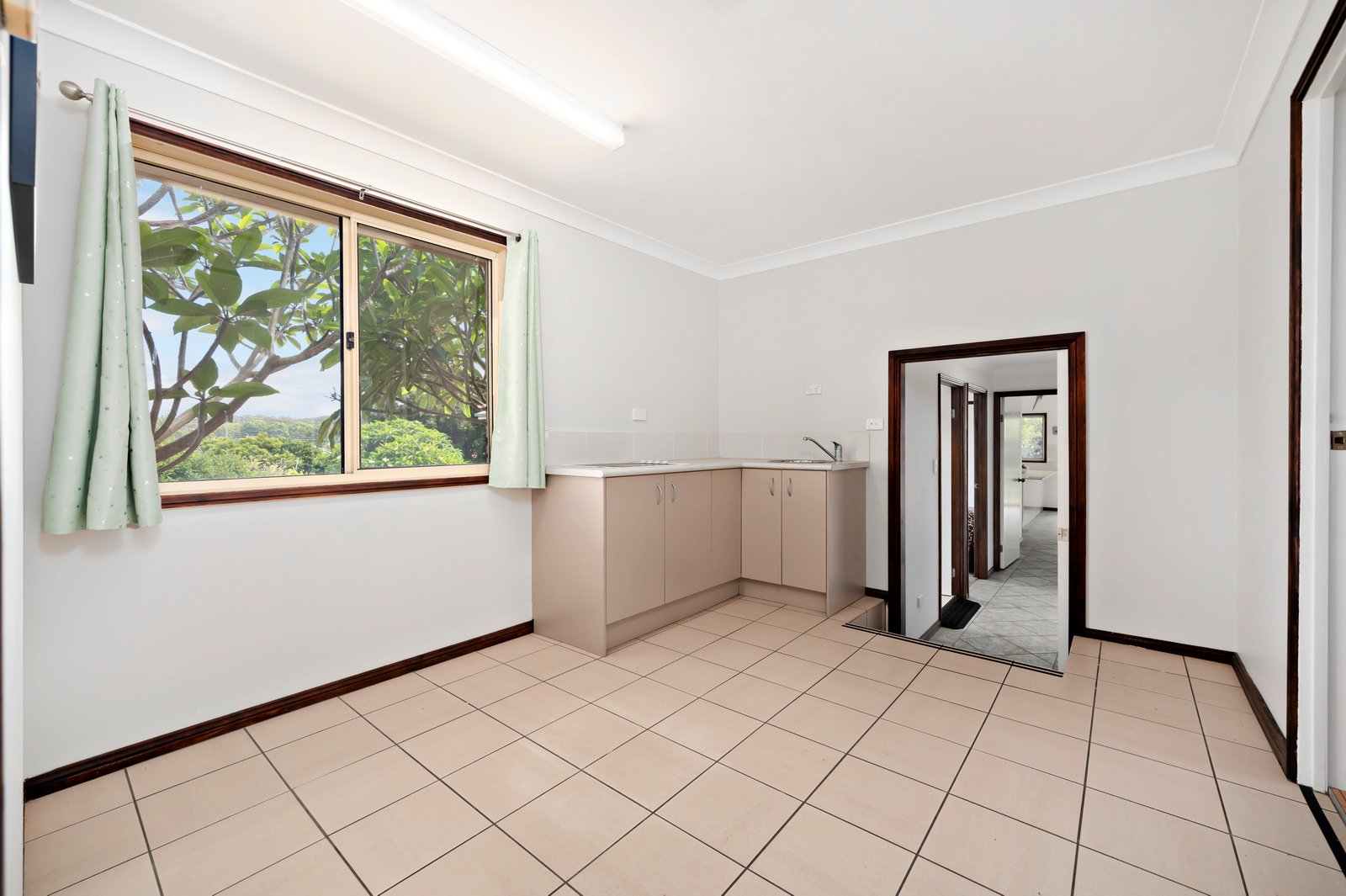 11 Beachcomber Close ANNA BAY 13