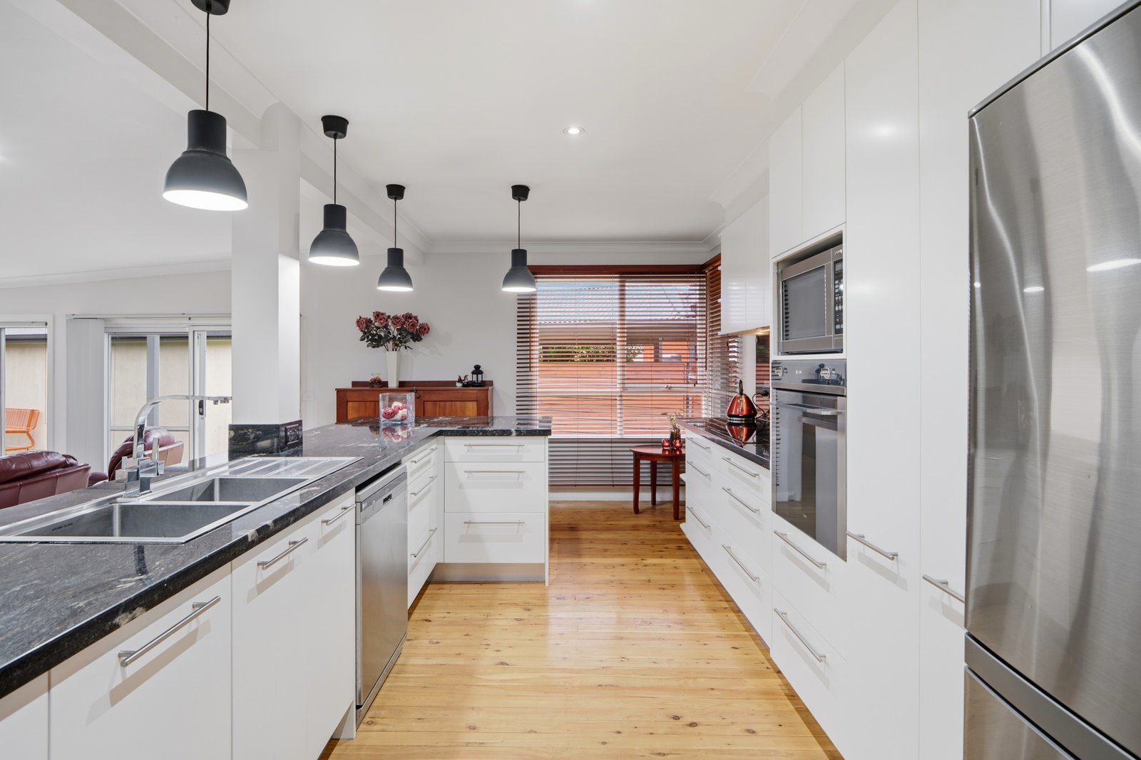 11 Beatham Place MILPERRA 3