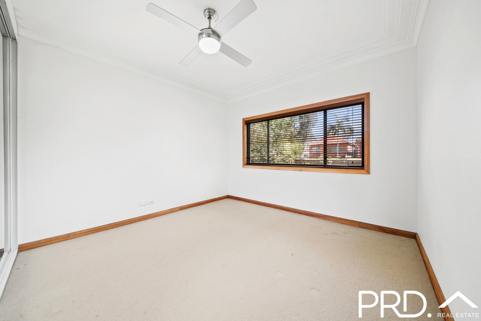 11 Bebe Avenue REVESBY 5